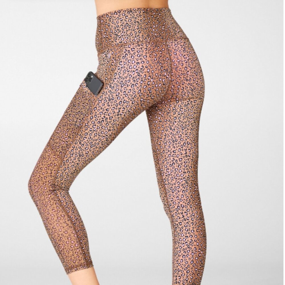 Fabletics On-The-Go PowerHold® High-Waisted Capri